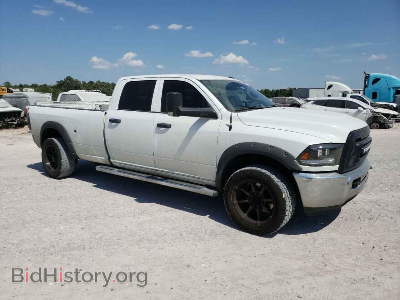 2018 RAM All Models - VIN: 3C6UR4HL6JG272957 - Photo 4