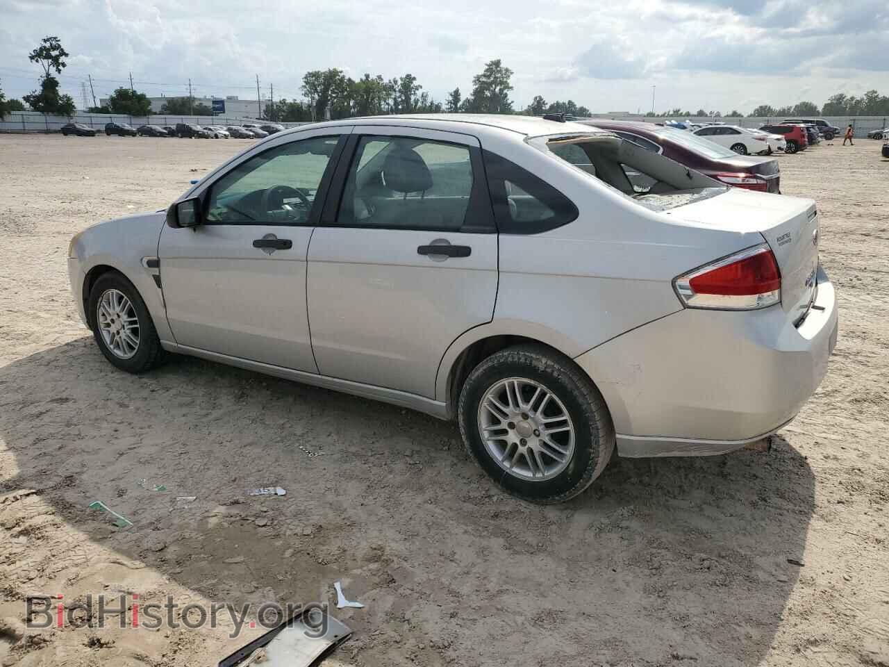 2008 FORD FOCUS - VIN: 1FAHP35N18W135457 - Фото 2