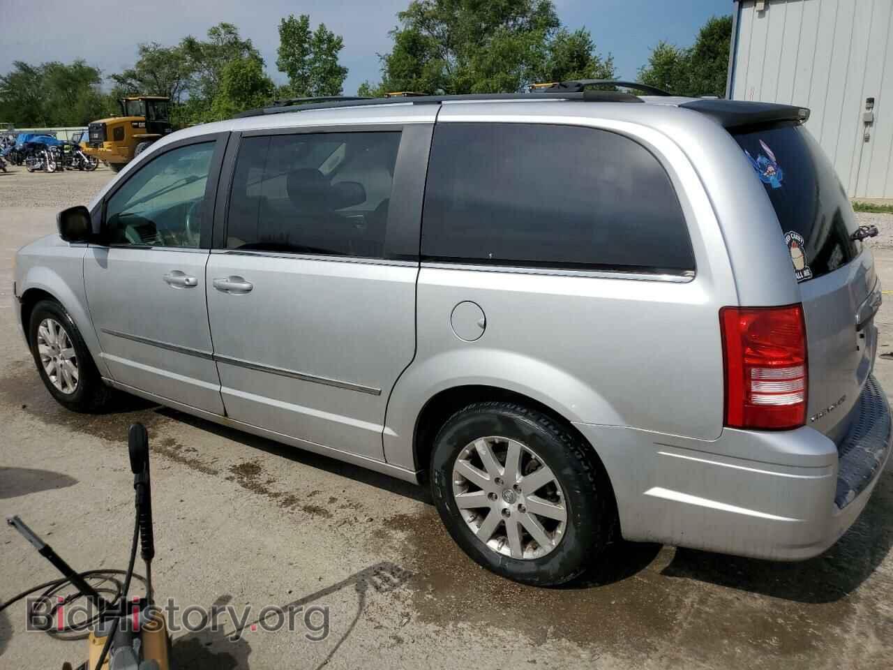 2010 CHRYSLER MINIVAN - VIN: 2A4RR5D10AR162077 - Фото 2