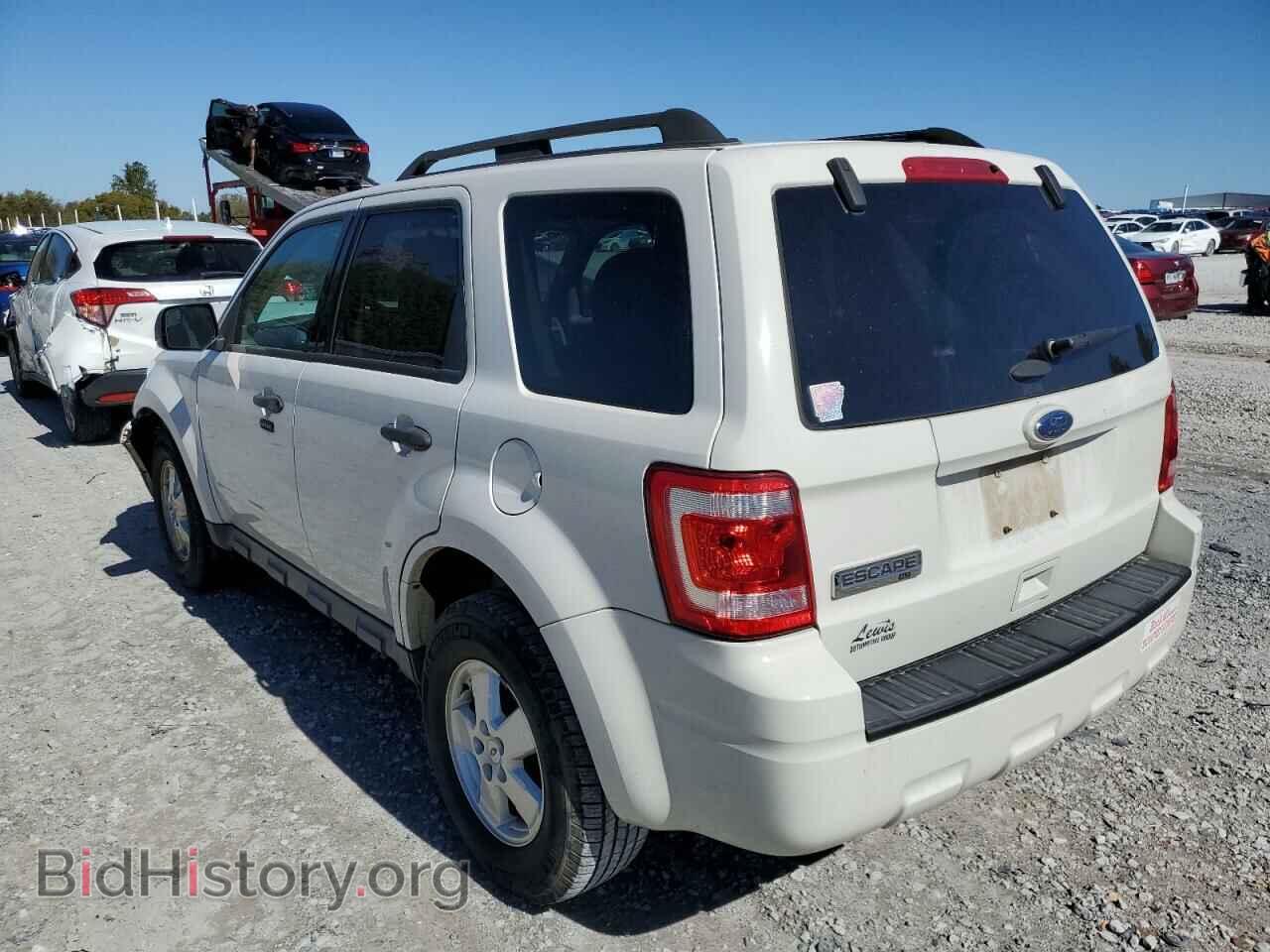 2011 FORD ESCAPE - VIN: 1FMCU0D78BKB43970 - Фото 3