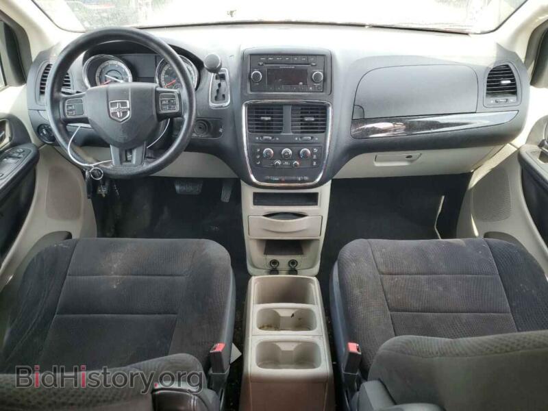 2014 Dodge CARAVAN (VIN 2C4RDGBG2ER138117) — photo 8 of 13
