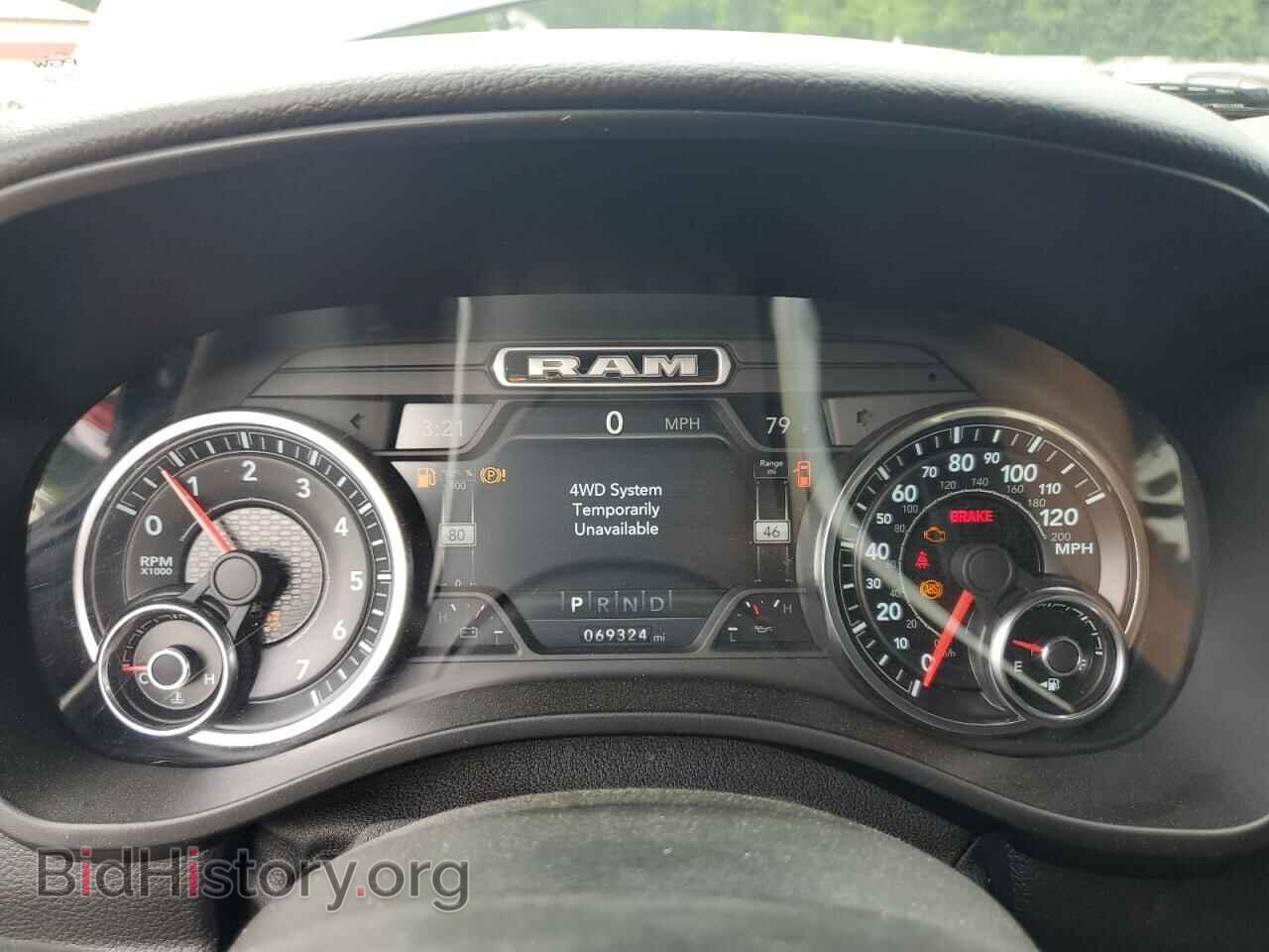 2019 RAM 1500 - VIN: 1C6SRFFT0KN855488 - Фото 9