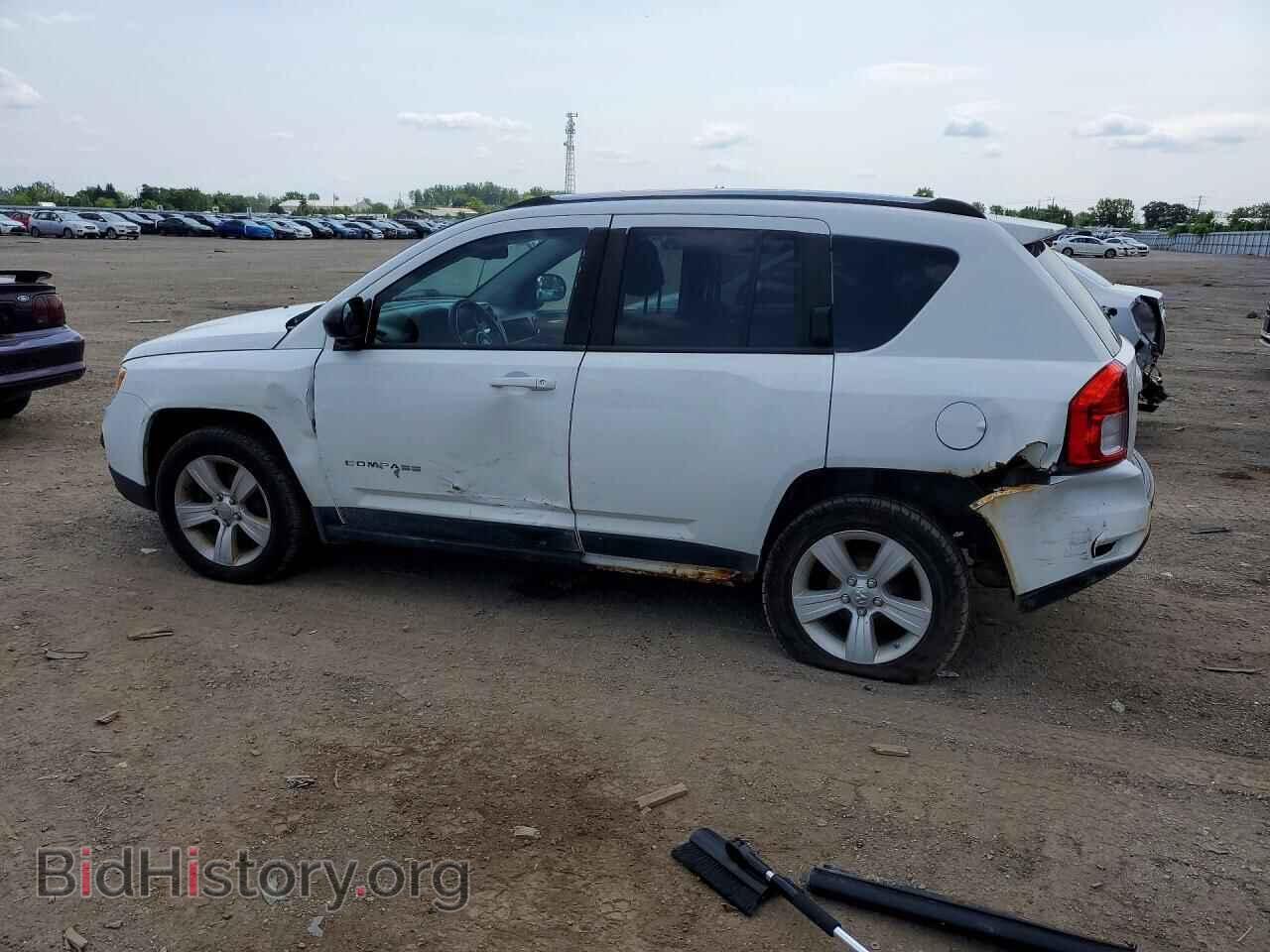 2011 JEEP COMPASS - VIN: 1J4NT4FB7BD284603 - Photo 2
