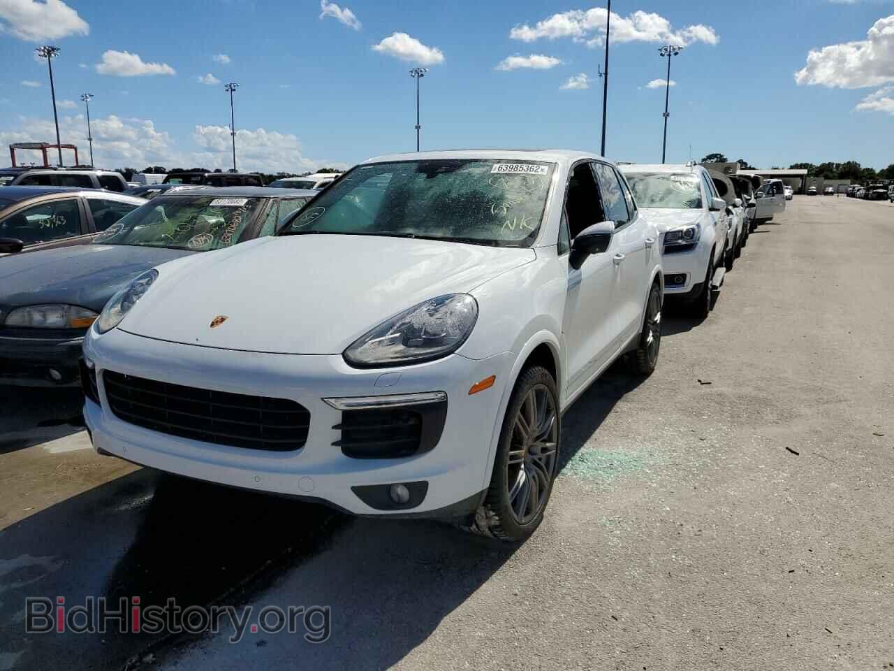2017 PORSCHE CAYENNE - VIN: WP1AA2A27HKA87410 - Фото 2