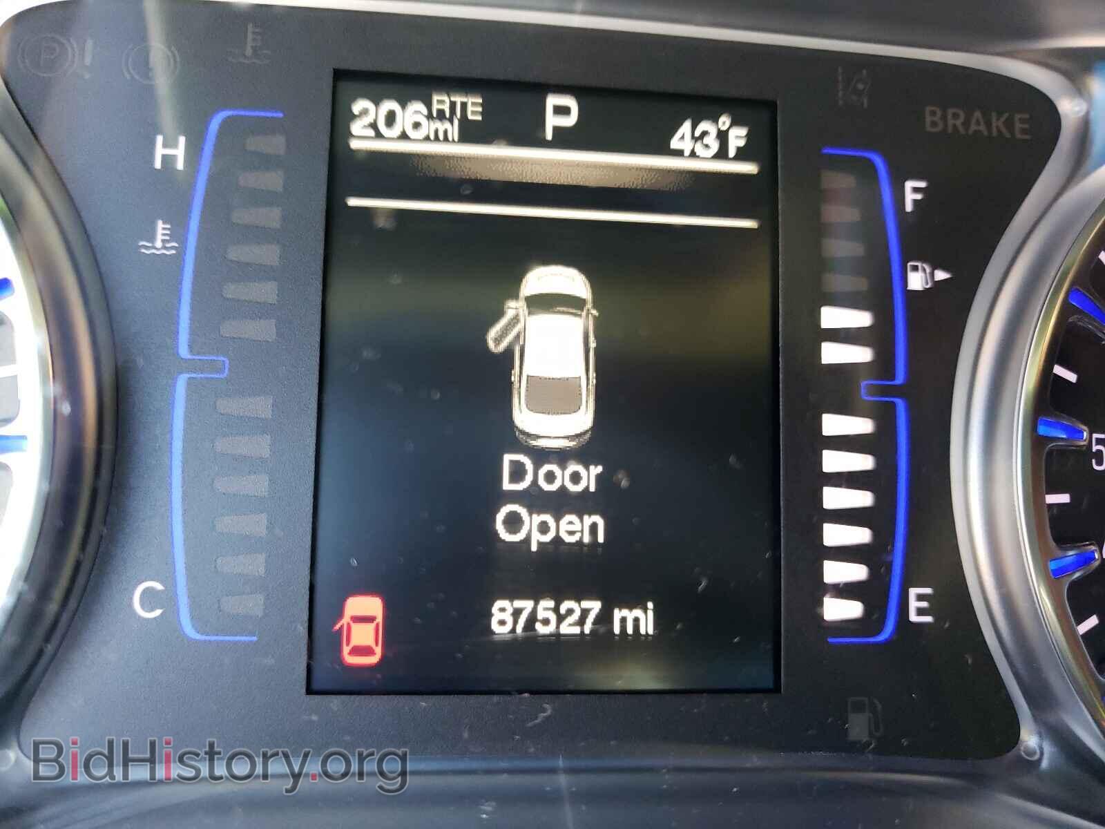 2015 CHRYSLER 200 - VIN: 1C3CCCFB2FN588028 - Фото 8