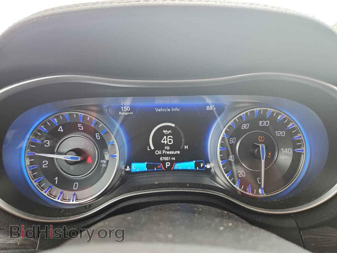 2017 CHRYSLER 300 - VIN: 2C3CCAAG1HH540166 - Фото 9