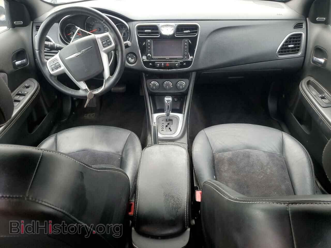 2012 CHRYSLER 200 - VIN: 1C3CCBHGXCN257700 - Фото 8