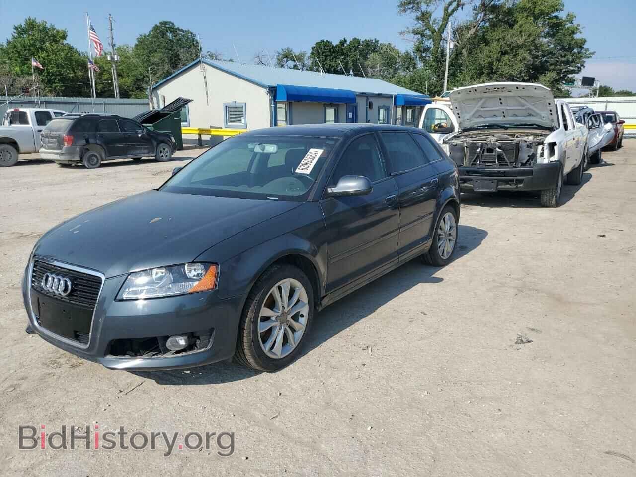 Photo WAUBEAFM4BA021504 - AUDI A3 2011