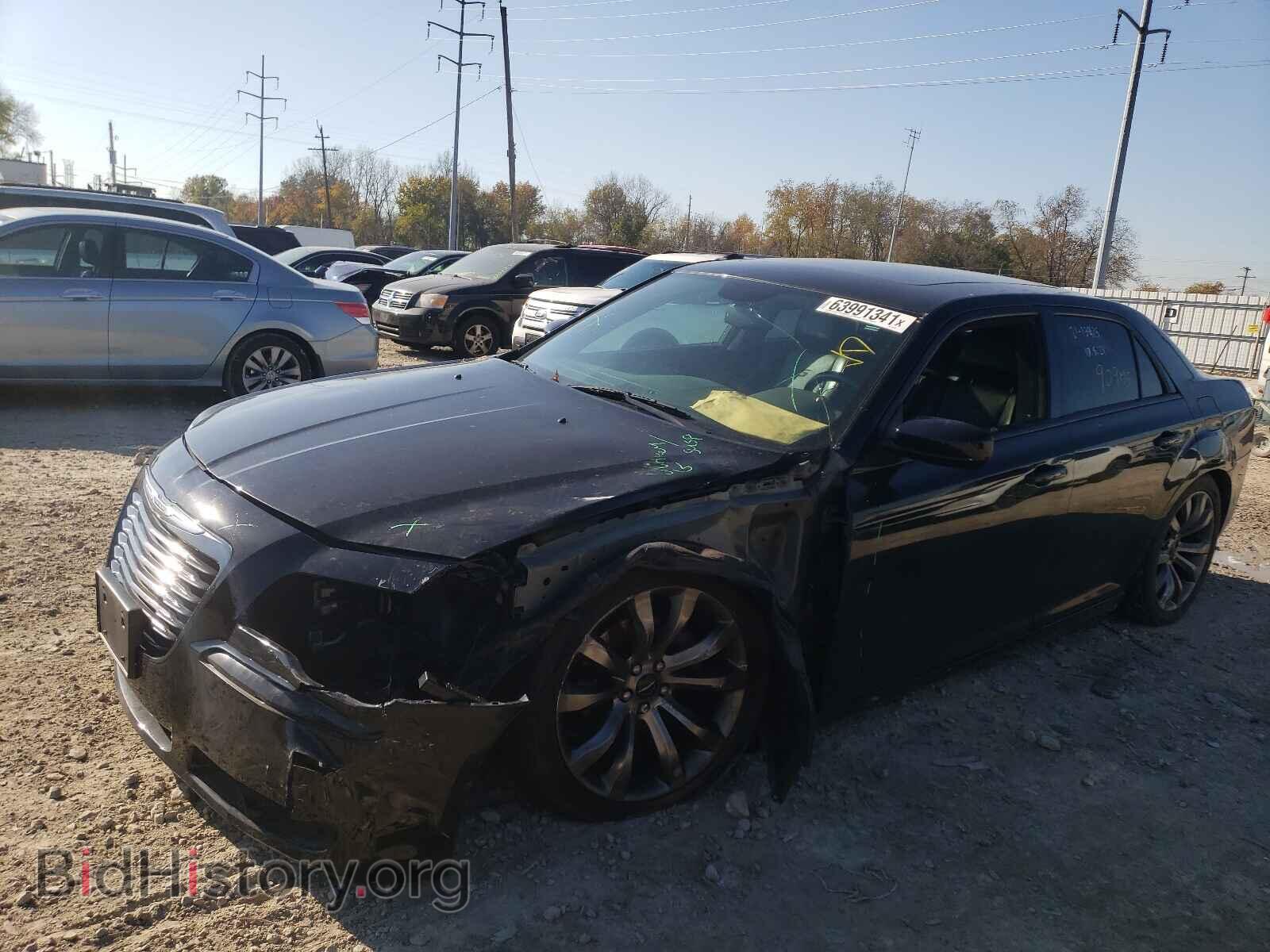 2014 CHRYSLER 300 - VIN: 2C3CCABG7EH331086 - Фото 2