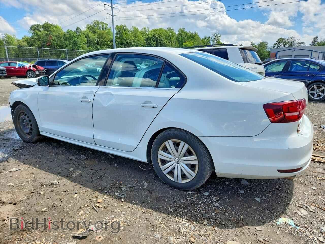 2017 VOLKSWAGEN JETTA - VIN: 3VW2B7AJXHM353371 - Photo 2