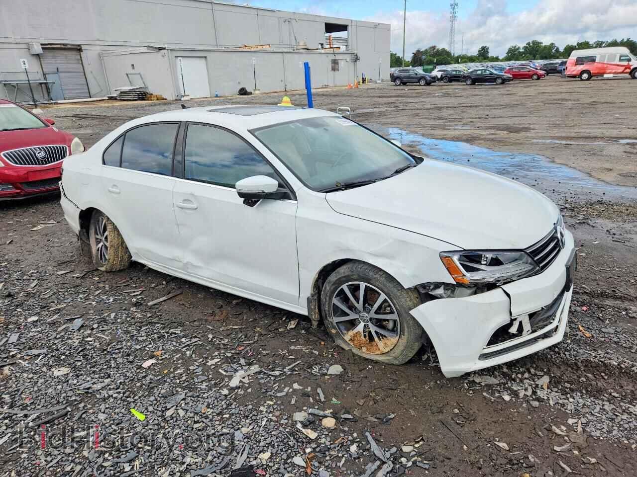 2017 VOLKSWAGEN JETTA - VIN: 3VWDB7AJ2HM223383 - Фото 4