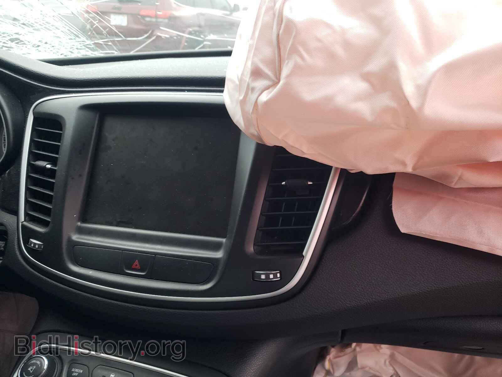 2015 CHRYSLER 200 - VIN: 1C3CCCCG2FN628270 - Photo 9