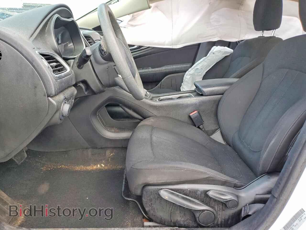 2016 CHRYSLER 200 - VIN: 1C3CCCAB9GN116949 - Photo 7