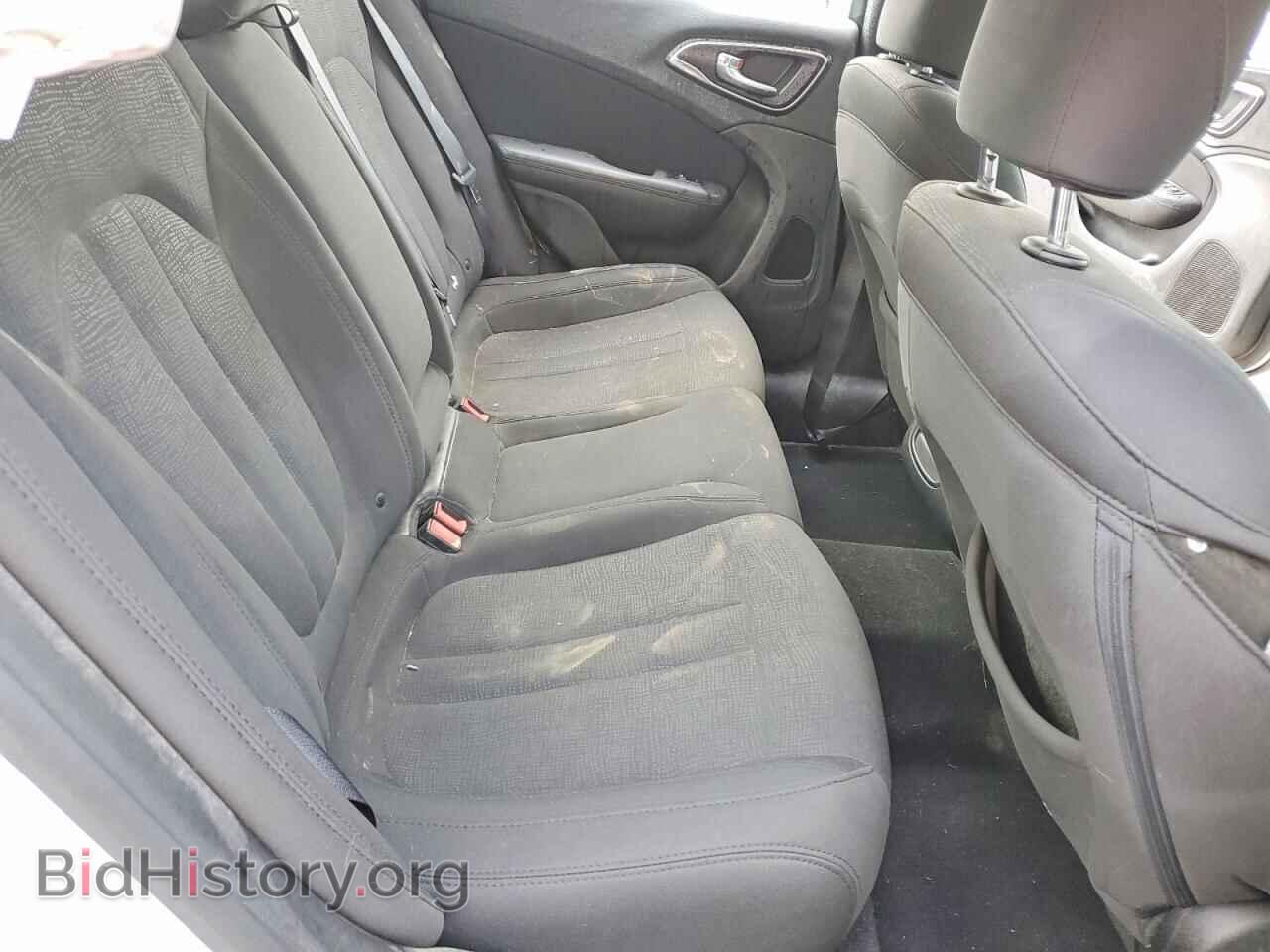 2016 CHRYSLER 200 - VIN: 1C3CCCAB9GN116949 - Photo 10