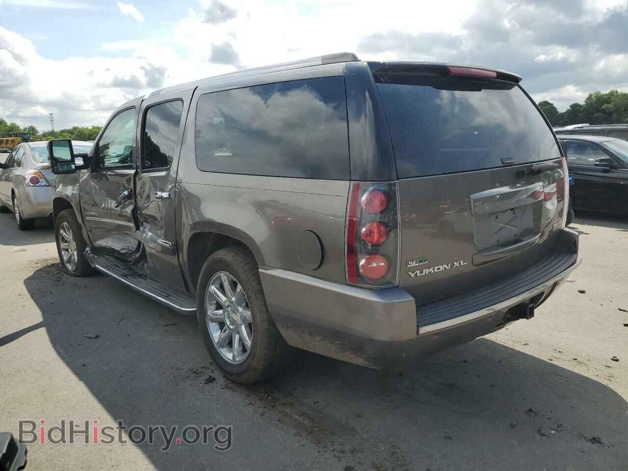 2011 GMC YUKON - VIN: 1GKS2MEF6BR189361 - Фото 2