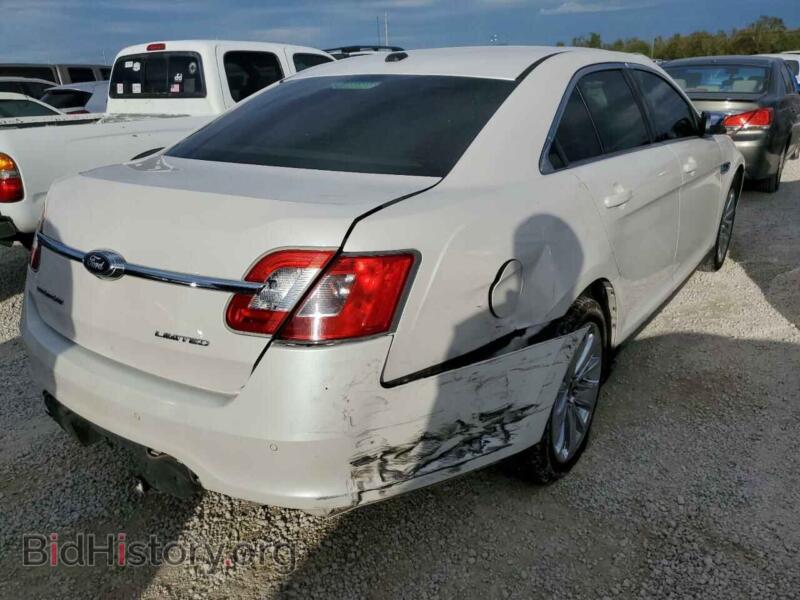 2011 Ford TAURUS (VIN 1FAHP2FW5BG143029) — фото 4 из 10
