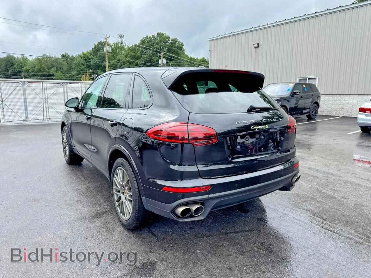 2017 PORSCHE CAYENNE - VIN: WP1AE2A24HLA72698 - Фото 2