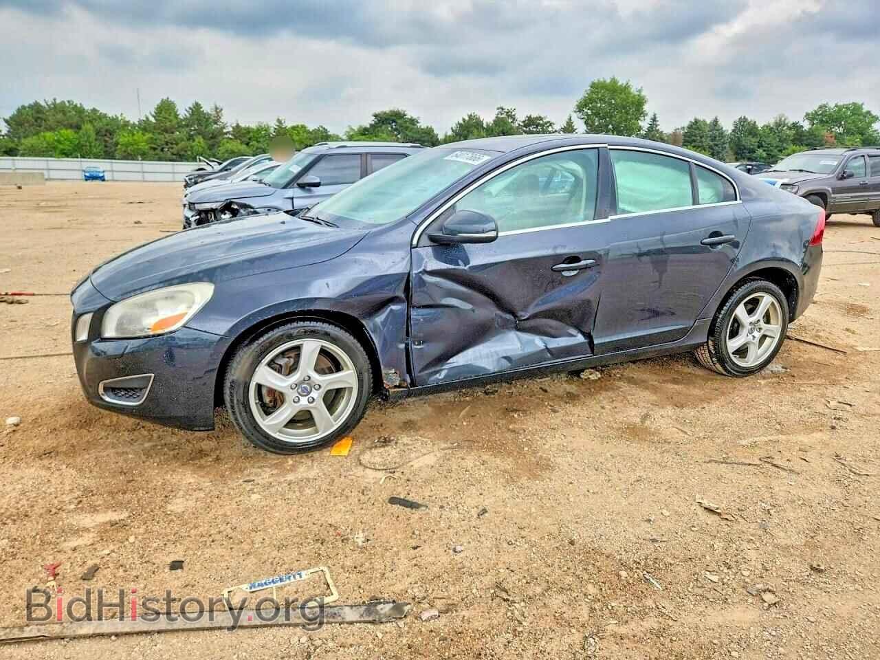 Фотография YV1622FS2C2046621 - VOLVO S60 2012
