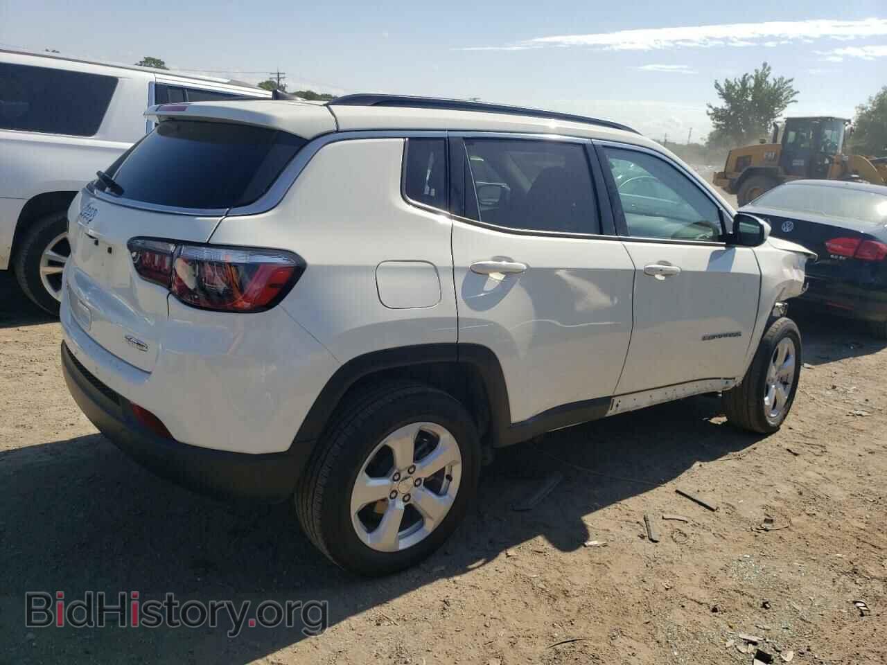 2019 JEEP COMPASS - VIN: 3C4NJDBB7KT679103 - Photo 3
