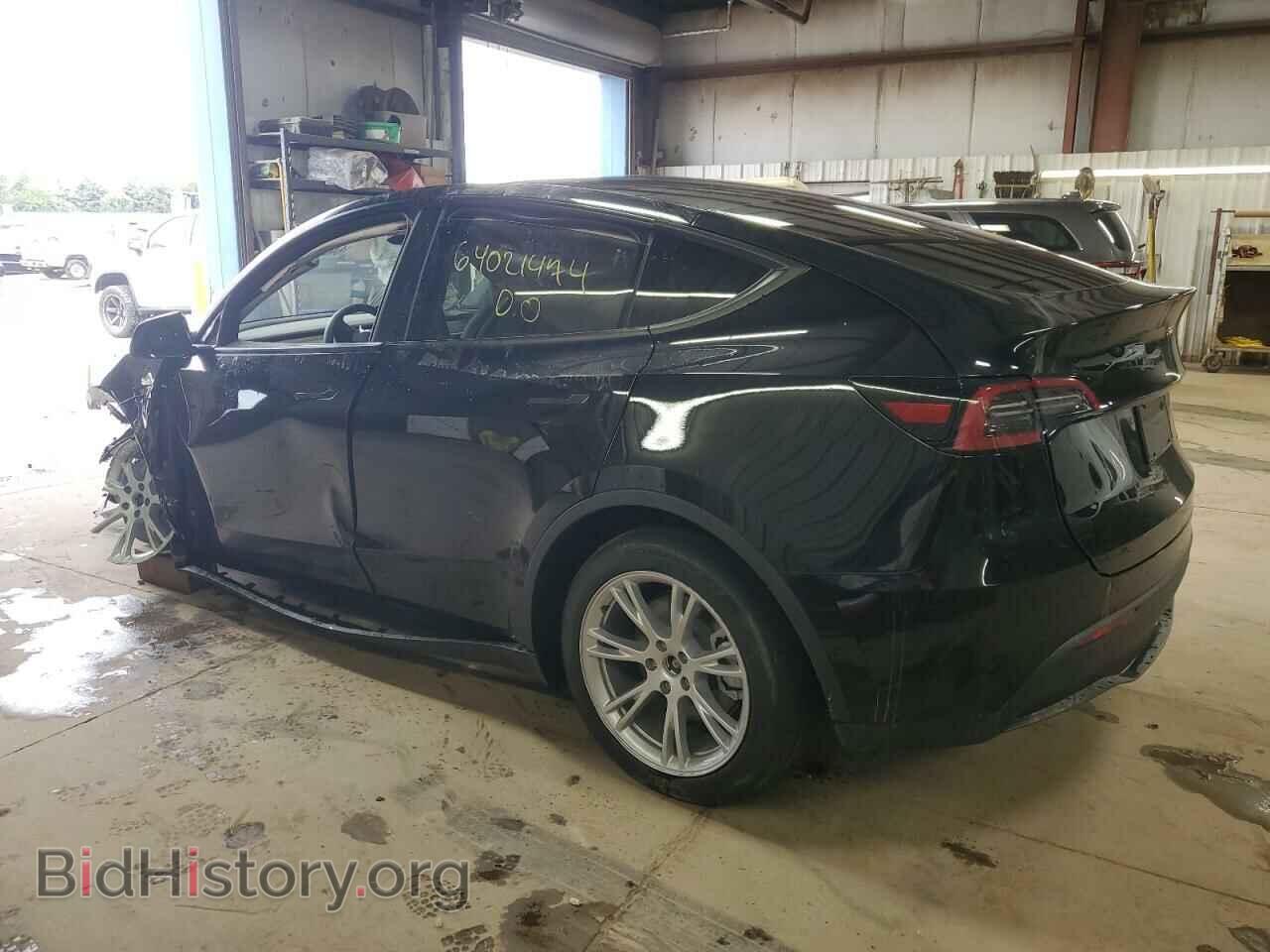 2024 TESLA MODEL Y - VIN: 7SAYGDEE5RA282449 - Фото 2
