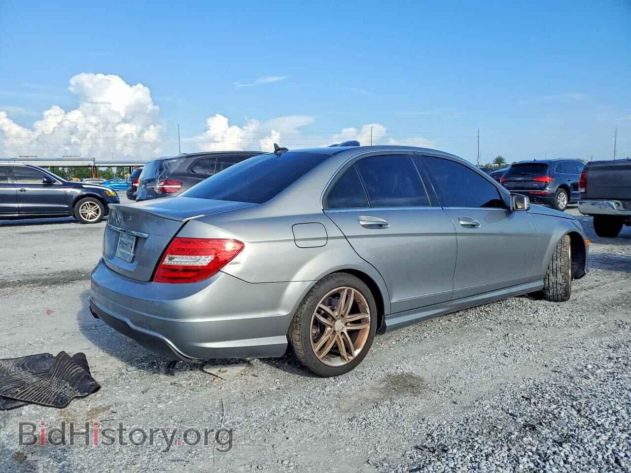 2014 MERCEDES-BENZ C-CLASS - VIN: WDDGF4HB6EA948954 - Фото 3