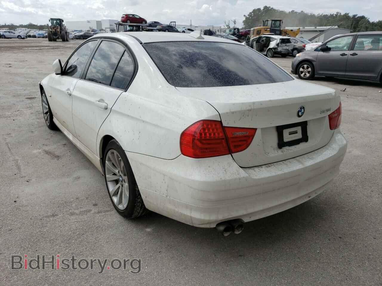 2011 BMW 3 SERIES - VIN: WBAPH7C54BE681032 - Фото 3