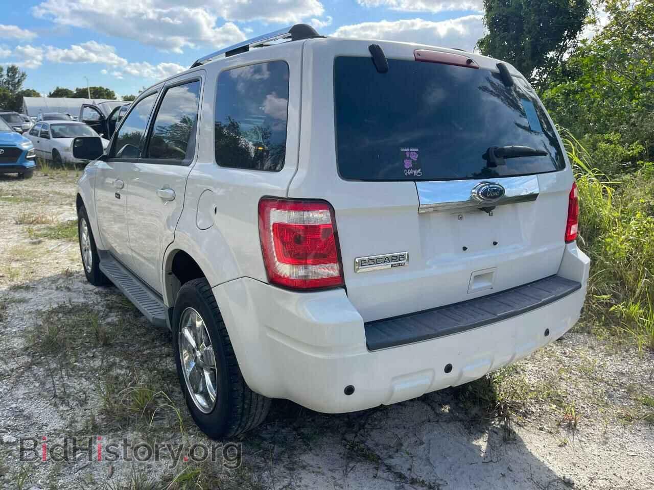 2011 FORD ESCAPE - VIN: 1FMCU0E76BKA36706 - Фото 3