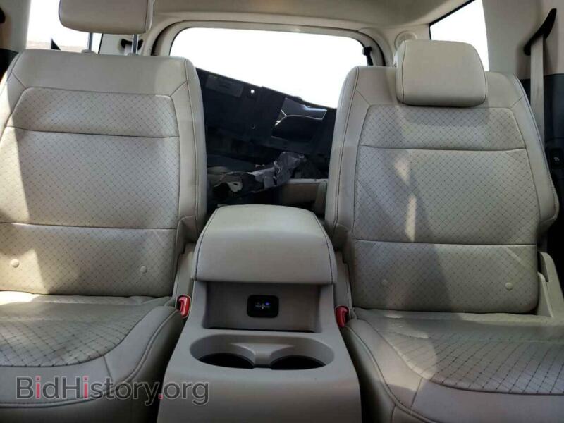 2011 Ford FLEX (VIN 2FMGK5DC3BBD03233) — photo 10 of 14