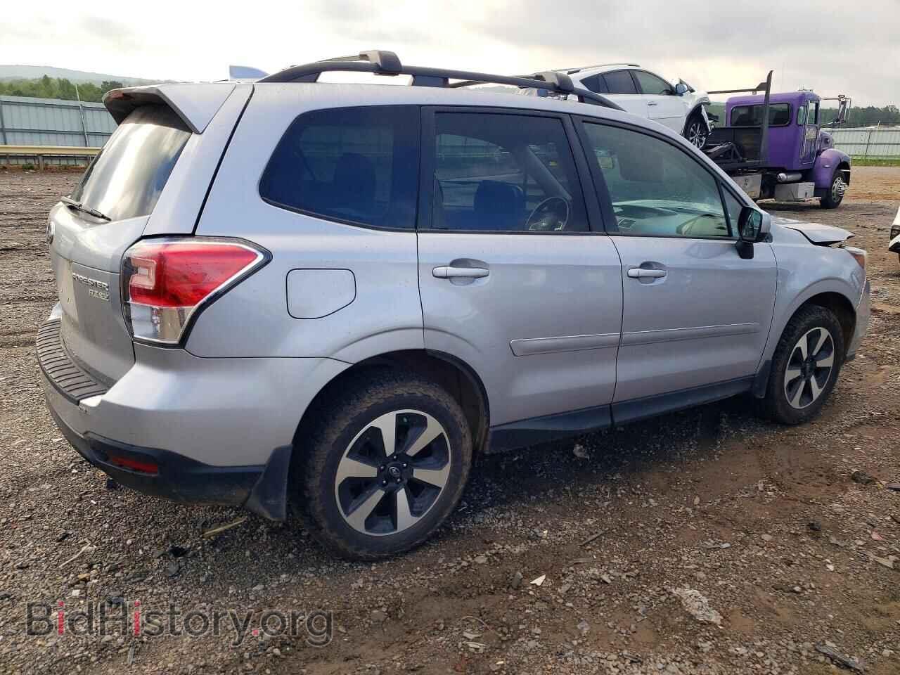 2017 SUBARU FORESTER - VIN: JF2SJAGC0HH543200 - Фото 3