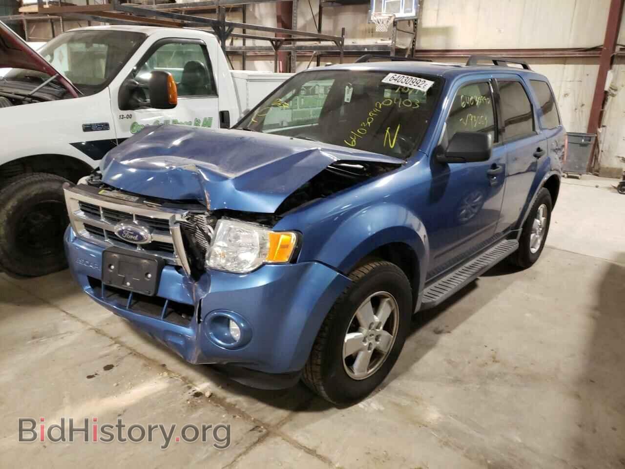 2009 FORD ESCAPE - VIN: 1FMCU93769KB10403 - Фото 2