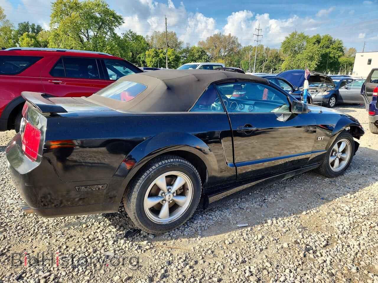 2005 FORD MUSTANG - VIN: 1ZVFT85H455218075 - Фото 3