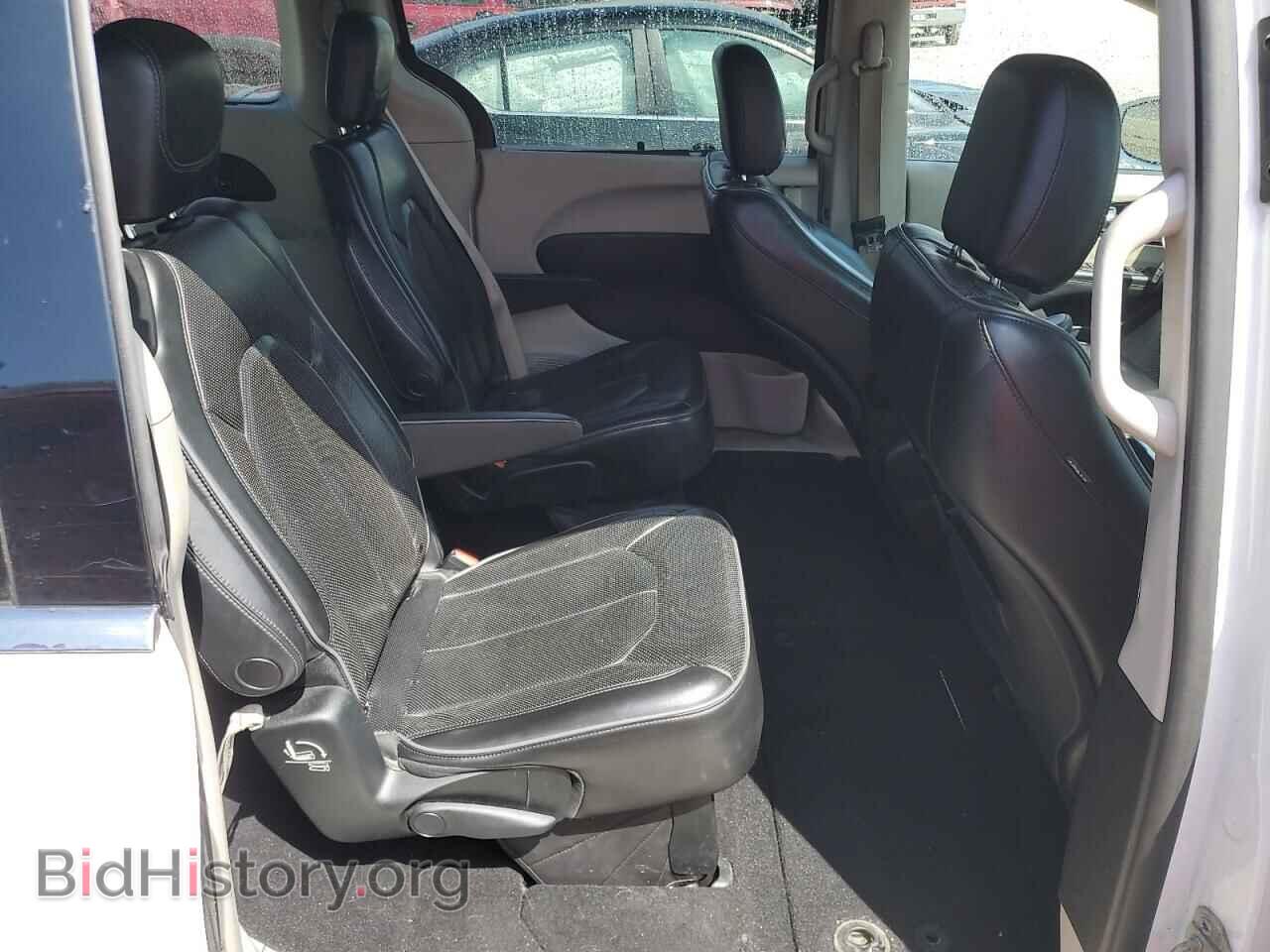 2019 CHRYSLER PACIFICA - VIN: 2C4RC1GG0KR552145 - Фото 11
