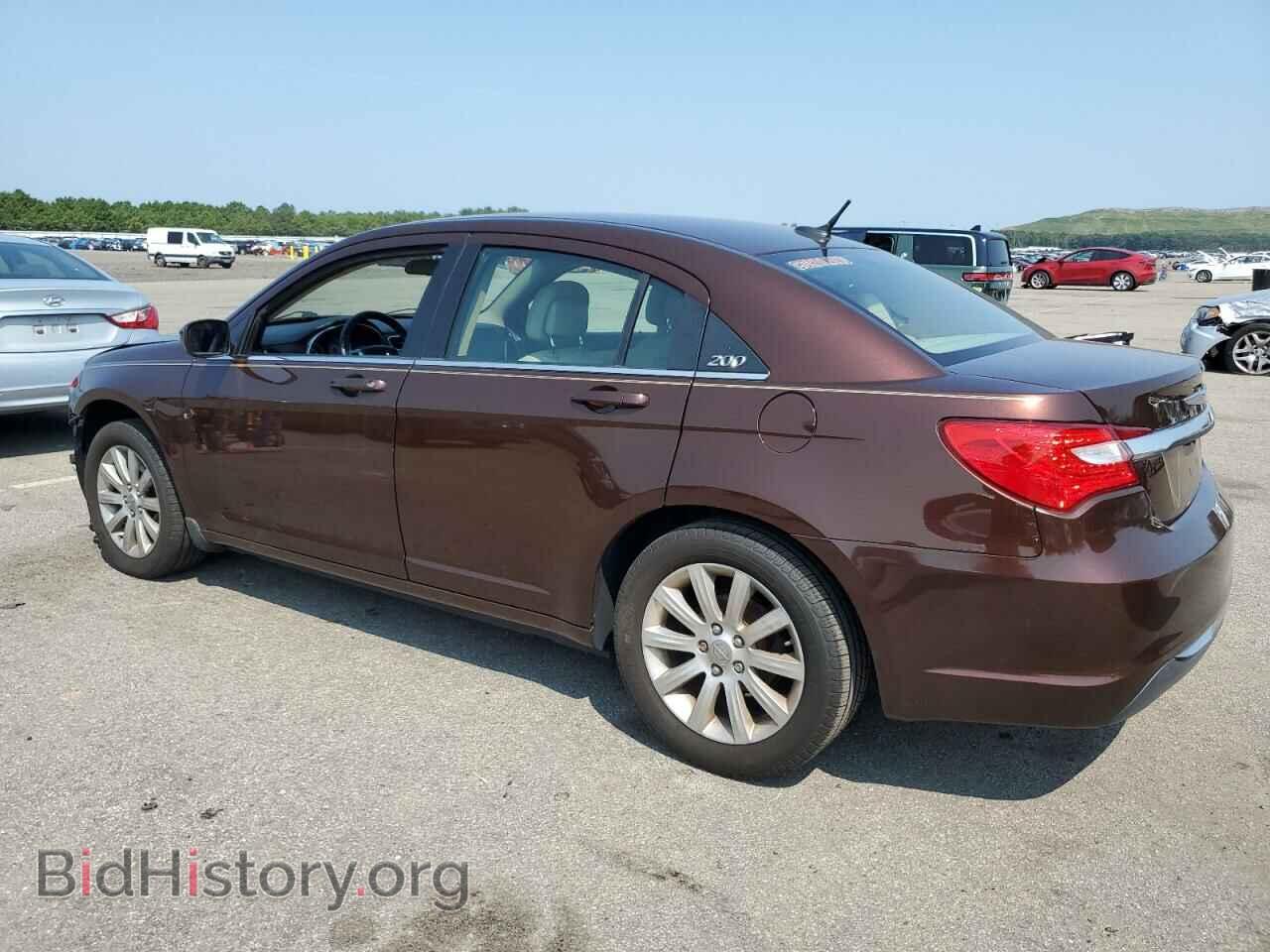 2013 CHRYSLER 200 - VIN: 1C3CCBBB7DN600820 - Photo 2