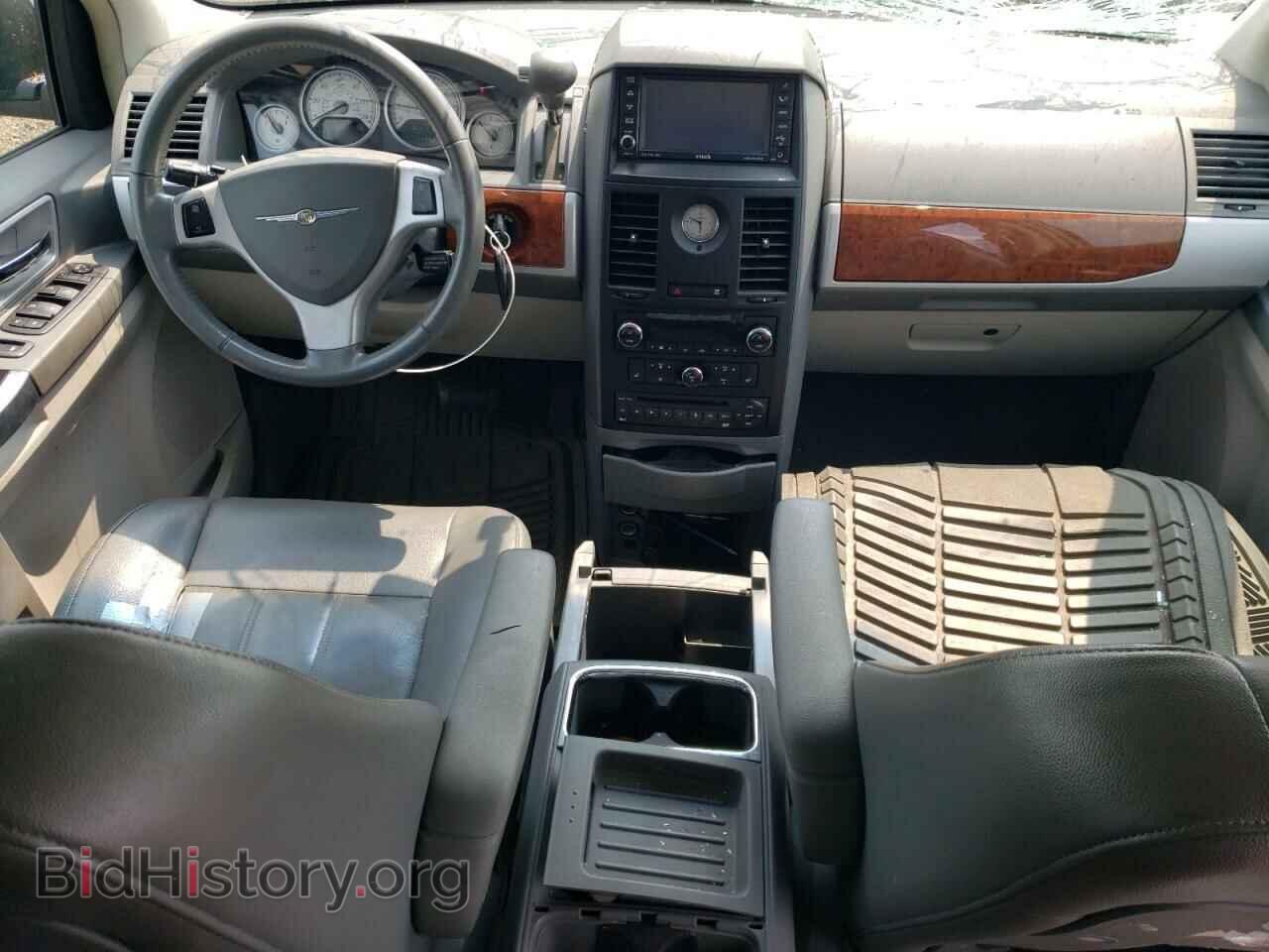 2008 CHRYSLER MINIVAN - VIN: 2A8HR54P68R133319 - Фото 8