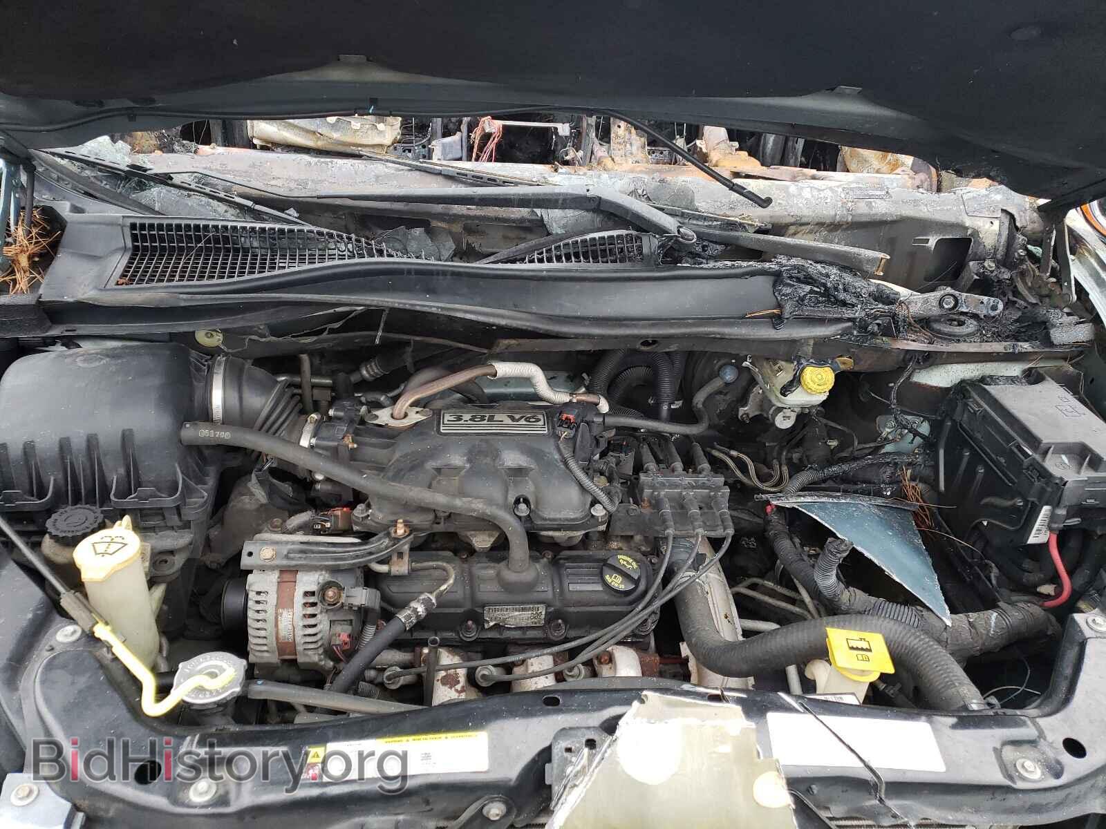 2008 CHRYSLER MINIVAN - VIN: 2A8HR54P48R828365 - Фото 7