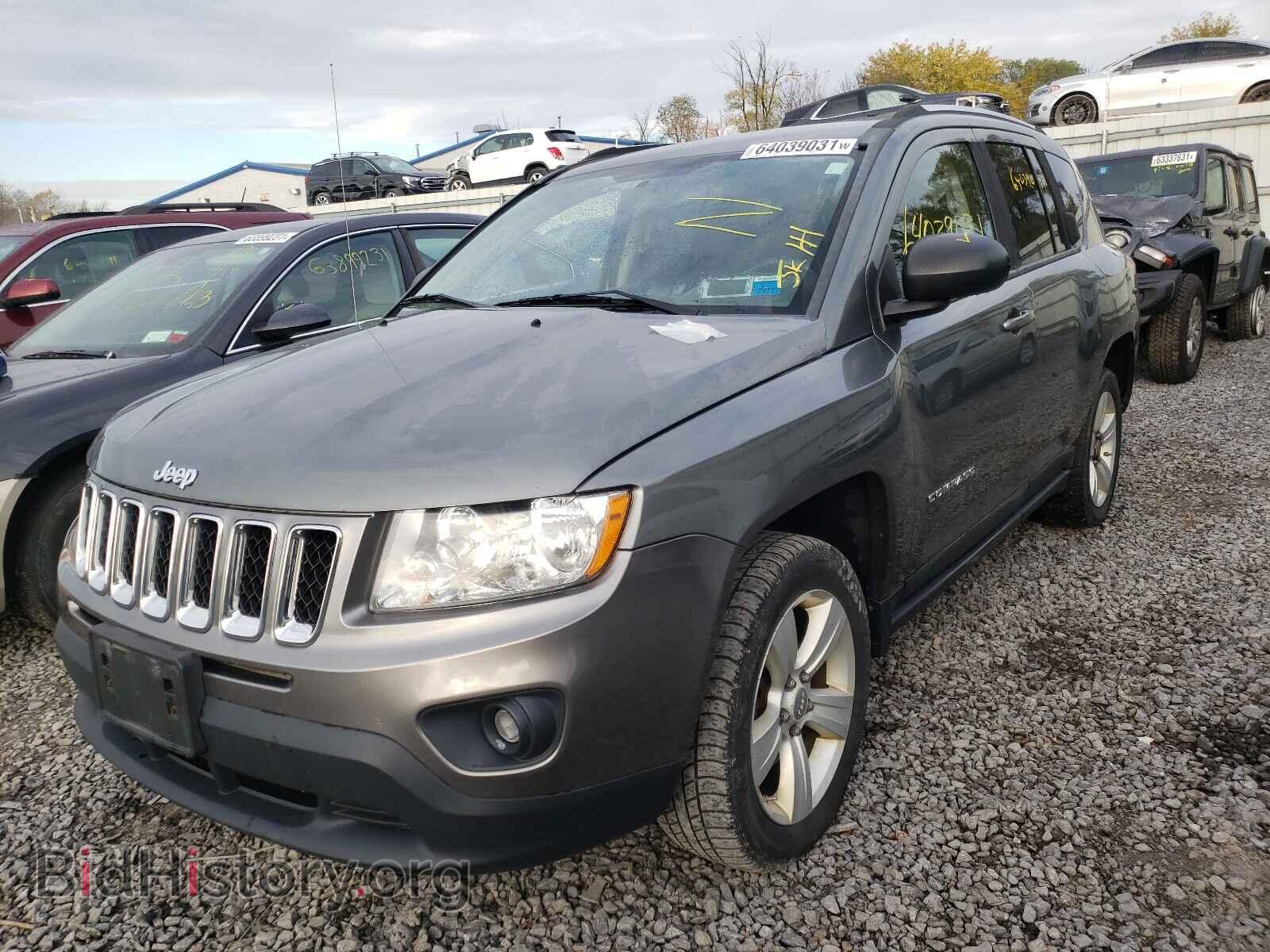 2011 JEEP COMPASS - VIN: 1J4NF1FB0BD193937 - Photo 2
