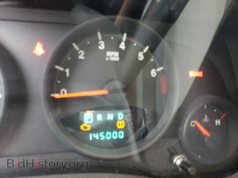 2011 Jeep COMPASS (VIN 1J4NF1FB0BD193937) — фото 8 из 10