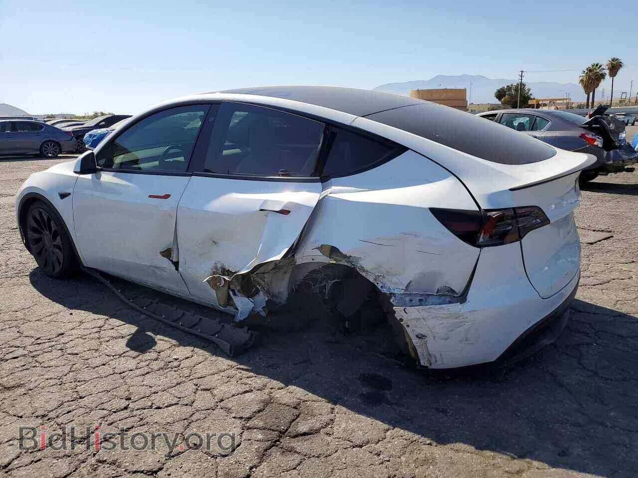 2022 TESLA MODEL Y - VIN: 7SAYGDEF3NF537251 - Фото 2