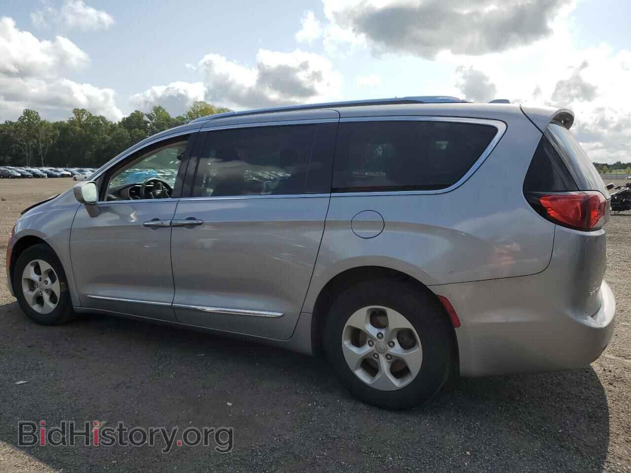 2017 CHRYSLER PACIFICA - VIN: 2C4RC1EG8HR757059 - Photo 2