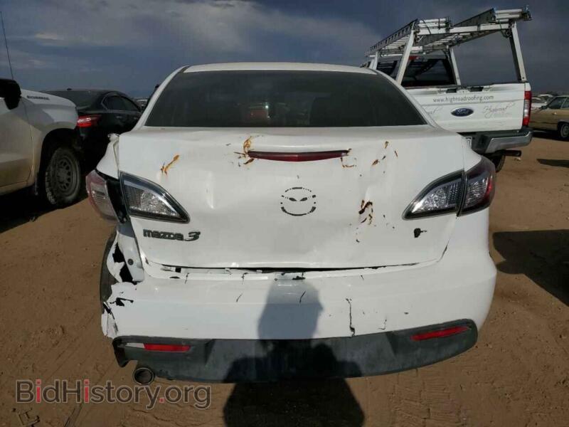 2011 Mazda 3 (VIN JM1BL1VF6B1411886) — photo 6 of 12
