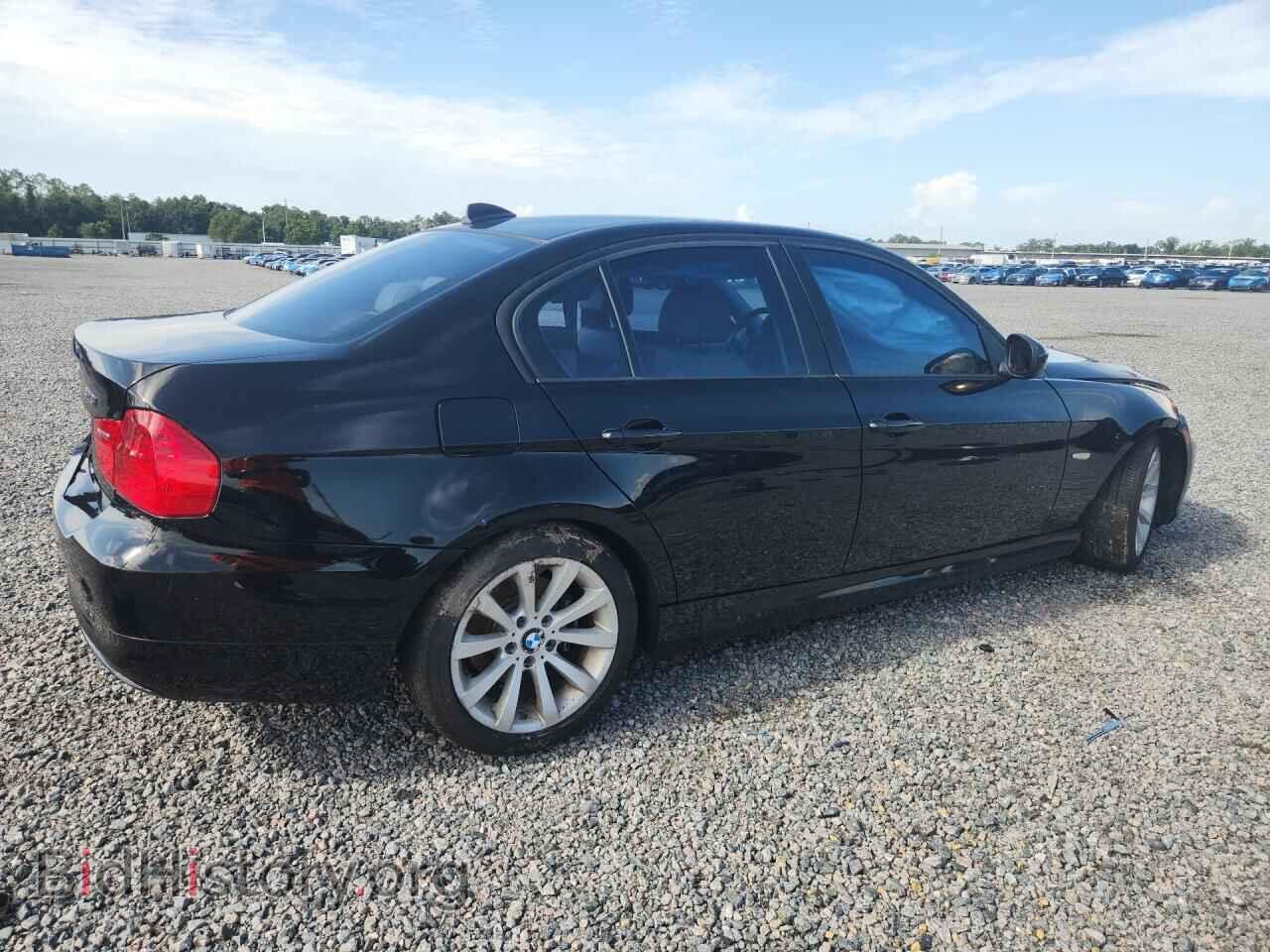 2011 BMW 3 SERIES - VIN: WBAPH7C58BE681468 - Photo 3