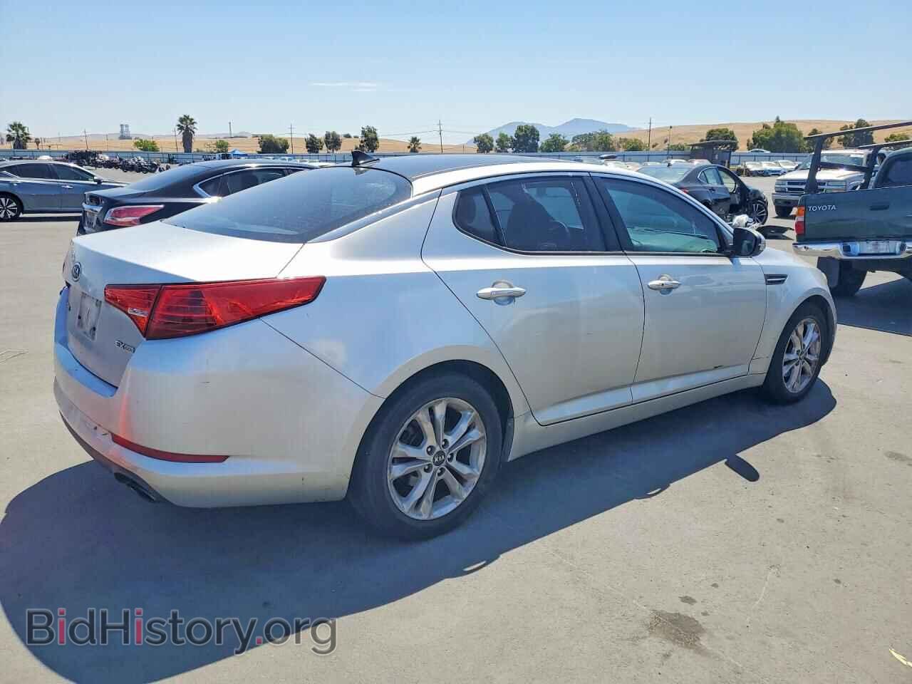 2011 KIA OPTIMA - VIN: KNAGN4A76B5171731 - Photo 3