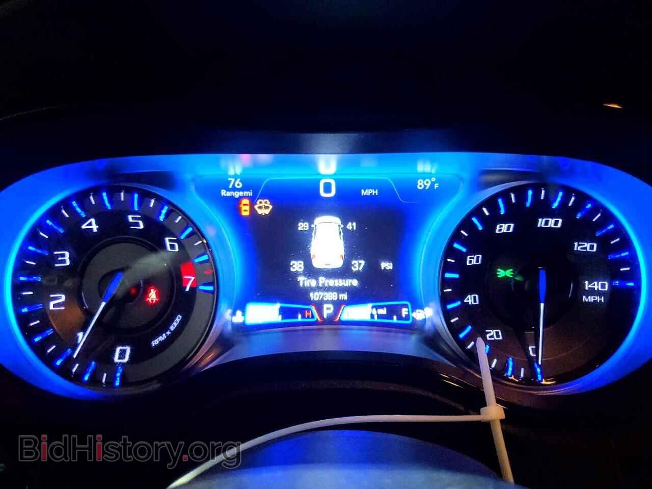 2019 CHRYSLER 300 - VIN: 2C3CCAGG7KH698462 - Photo 9