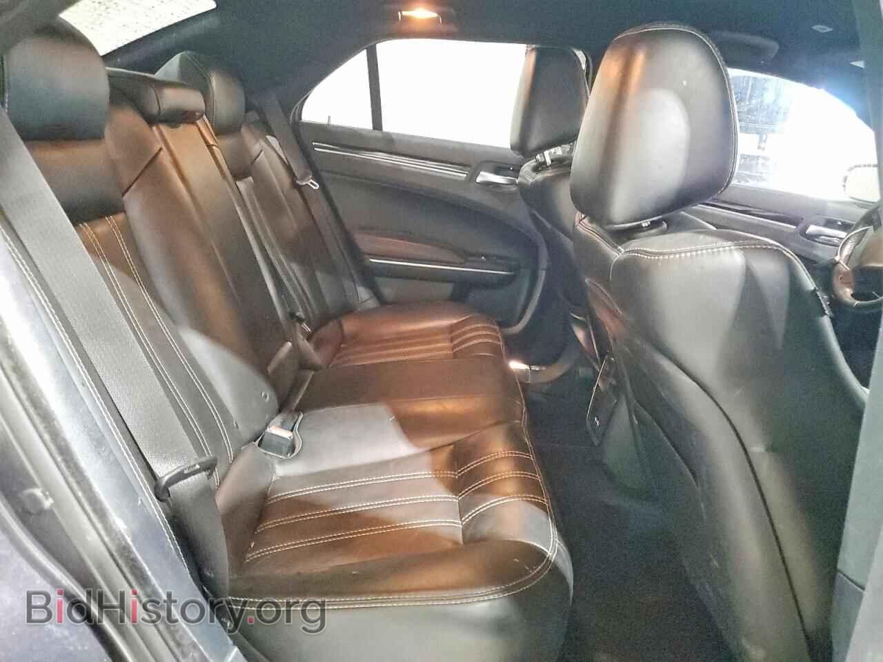 2019 CHRYSLER 300 - VIN: 2C3CCAGG7KH698462 - Photo 10