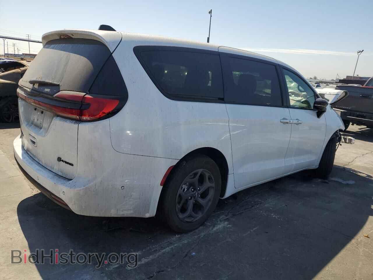 2023 CHRYSLER PACIFICA - VIN: 2C4RC1S72PR589177 - Фото 3