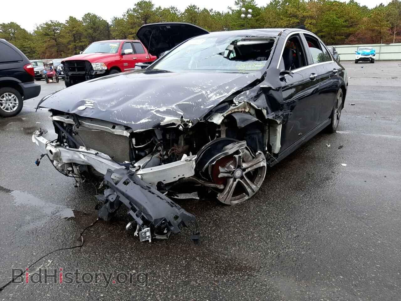 2017 MERCEDES-BENZ E-CLASS - VIN: WDDZF4KB3HA143001 - Фото 2