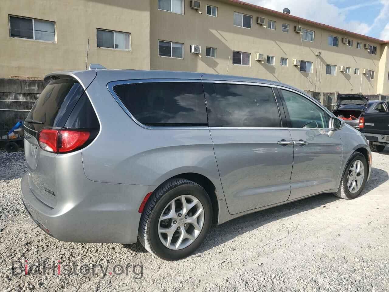2019 CHRYSLER PACIFICA - VIN: 2C4RC1FG2KR738450 - Фото 3