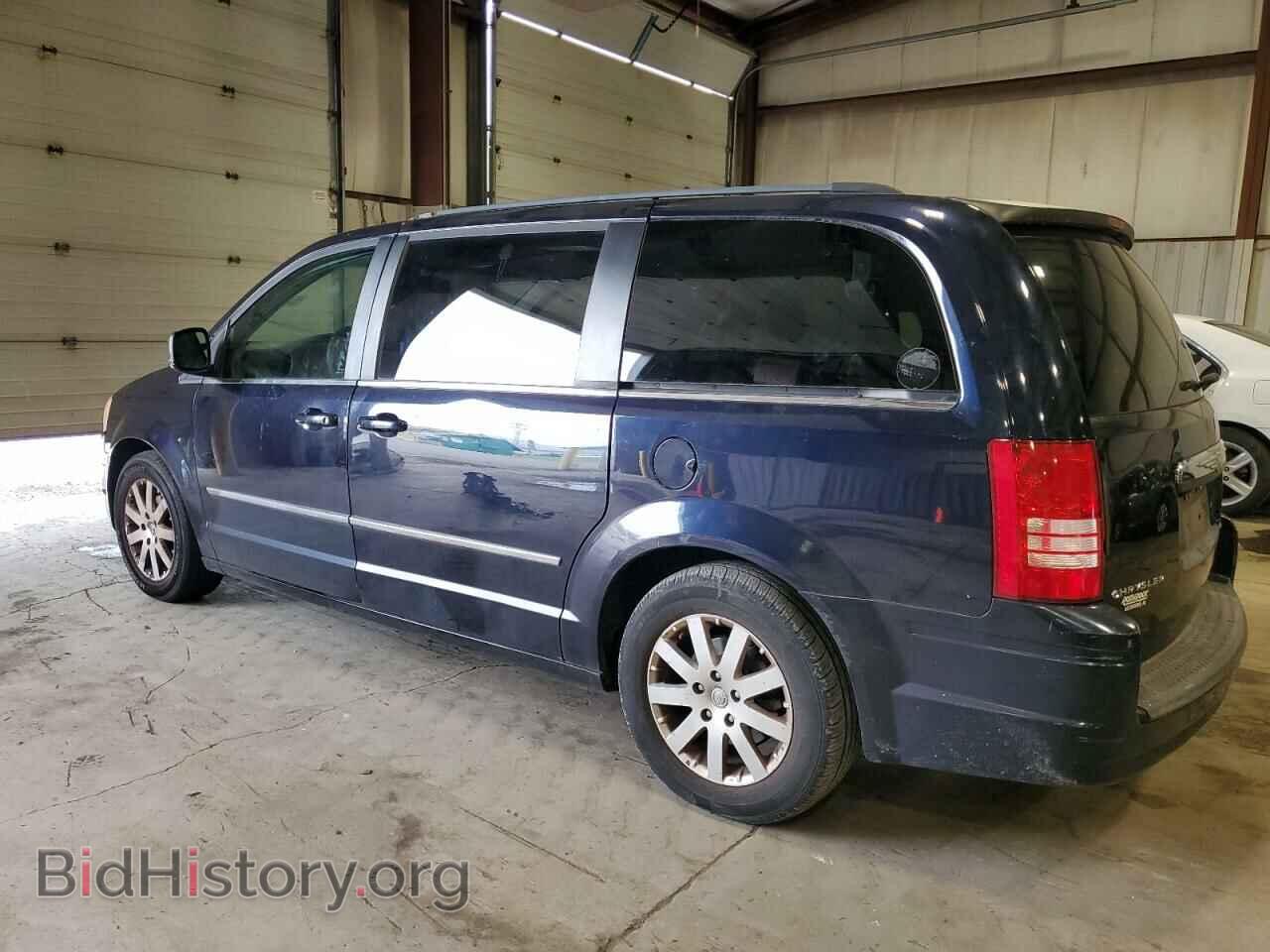2010 CHRYSLER MINIVAN - VIN: 2A4RR5D17AR162688 - Фото 2