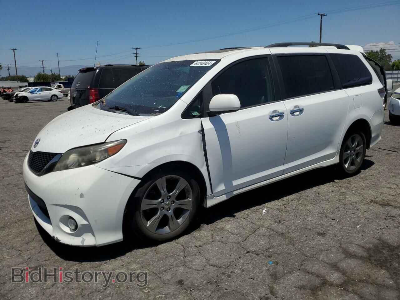 Фотография 5TDXK3DC6ES500618 - TOYOTA SIENNA 2014