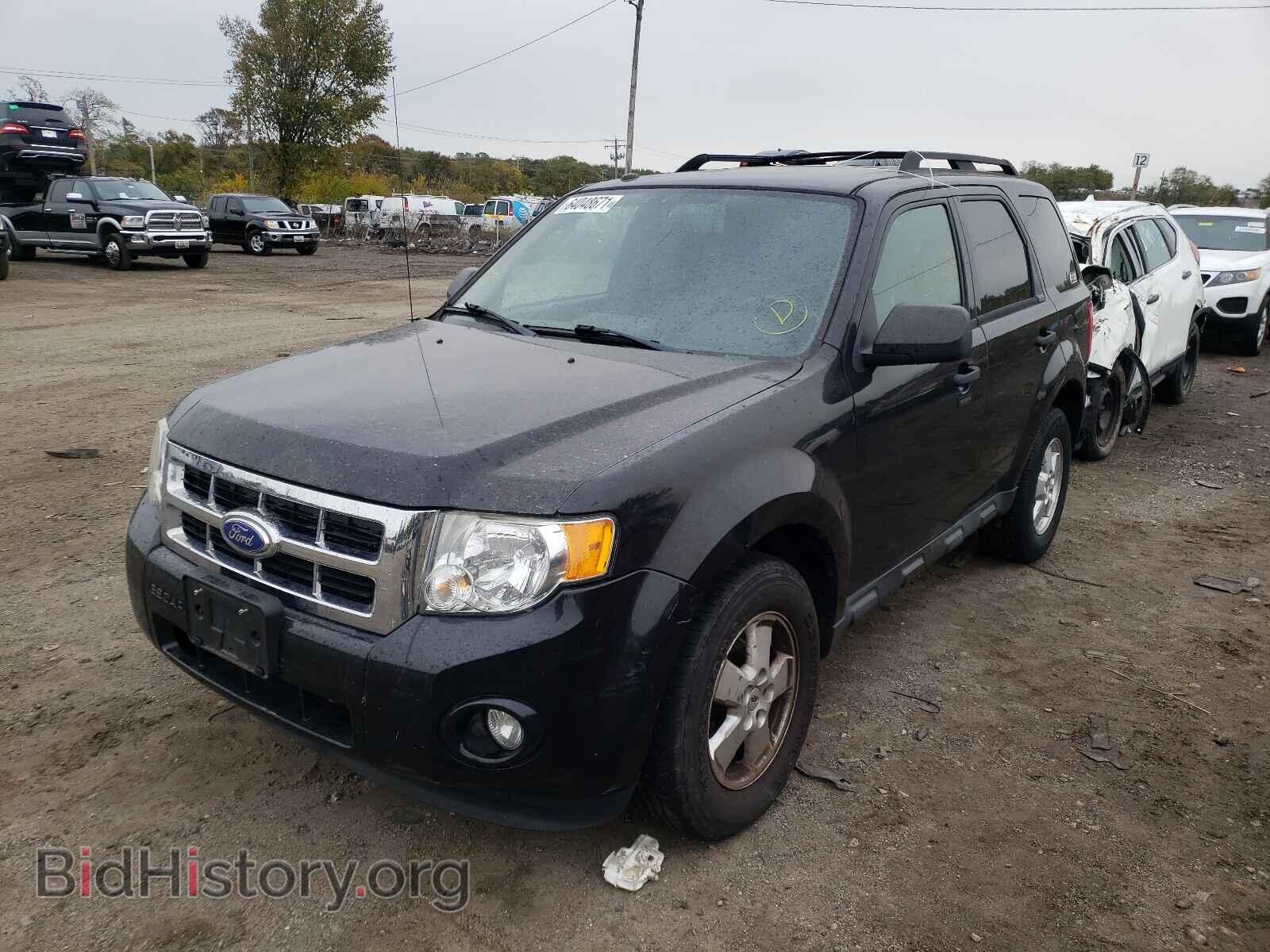 2011 FORD ESCAPE - VIN: 1FMCU9D76BKC22073 - Фото 2